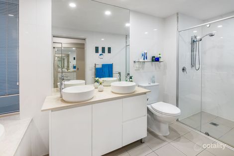 Property photo of 1797/1 Rialto Quay Drive Hope Island QLD 4212