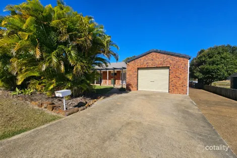 28 Moore St, Elliott Heads, QLD 4670