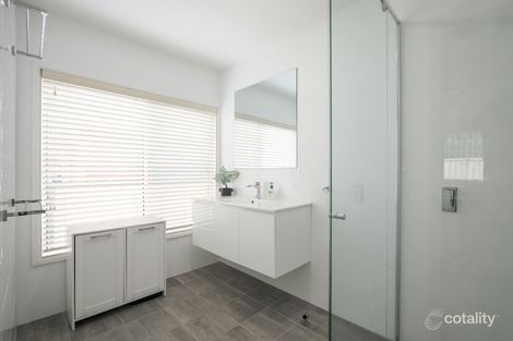 Property photo of 16 Kathleen Court Berkeley Vale NSW 2261