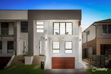 25b April Cres, Grantham Farm, NSW 2765