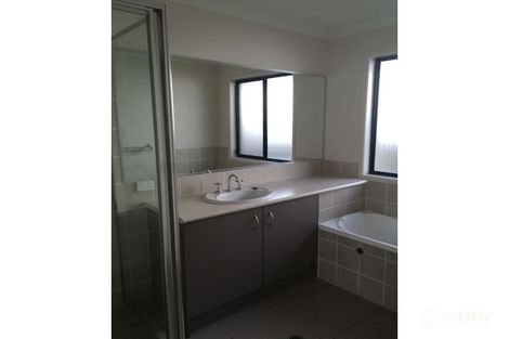 Property photo of 8 Zante Lane Parrearra QLD 4575