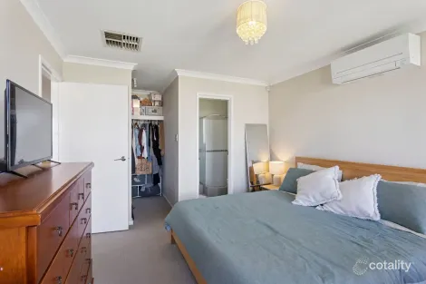 Property photo of 55 Brixton Crescent Ellenbrook WA 6069