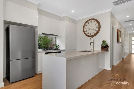 Property photo of 10 Macarthur Way Mickleham VIC 3064