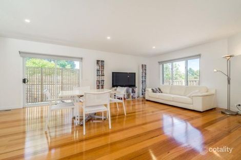 Property photo of 2/34 Hamel Street Box Hill South VIC 3128