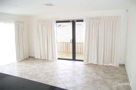 Property photo of 11 Bluestone Gardens Jerrabomberra NSW 2619