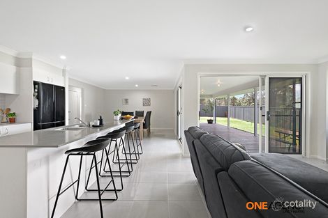 Property photo of 11 Lambkin Street Hunterview NSW 2330