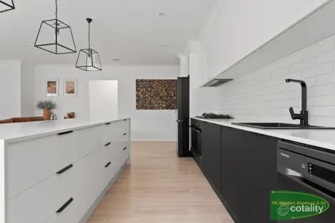 Property photo of 57 Stevenson Way Orange NSW 2800