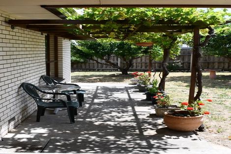 17 Wicks Cres, Morwell, VIC 3840