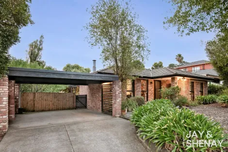 4 Little Boy Rise, Endeavour Hills, VIC 3802