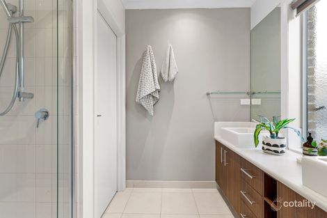 Property photo of 14 Rochford Drive Armstrong Creek VIC 3217