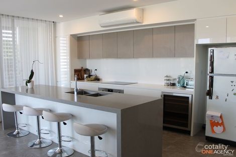 Property photo of 106/1 Mawson Close Caves Beach NSW 2281