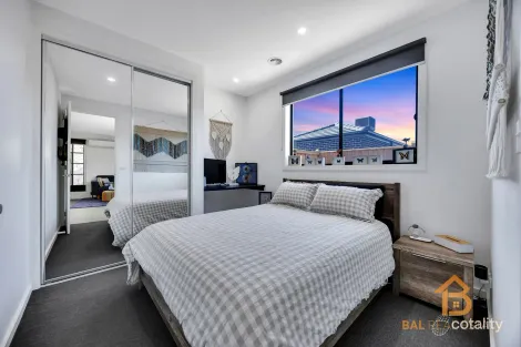 Property photo of 20 Chromite Circuit Weir Views VIC 3338