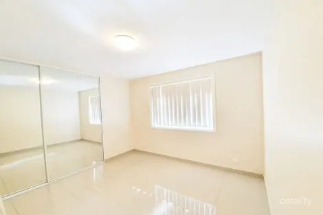 Property photo of 20 Avon Place St Clair NSW 2759