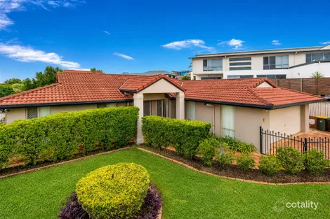 Property photo of 14 Grasmere Place Carindale QLD 4152