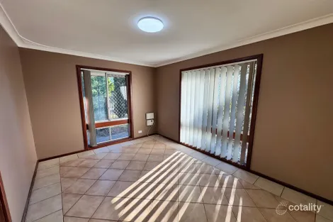 Property photo of 10 Kenny Crescent Rangeway WA 6530