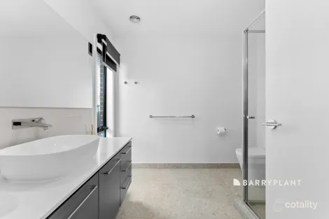 Property photo of 214 Soldiers Road Berwick VIC 3806