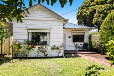 Property photo of 10 Melrose Street Newport VIC 3015