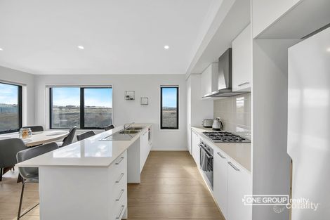 Property photo of 1 Astoria Road Wollert VIC 3750