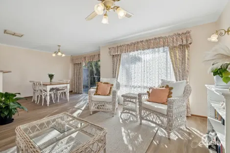 Property photo of 13 Brookdale Close Gilles Plains SA 5086