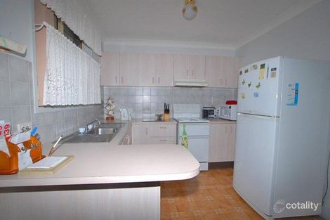 Property photo of 94 Gorokan Drive Lake Haven NSW 2263