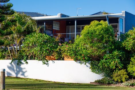 4/11 Pacific Pde, Yamba, NSW 2464