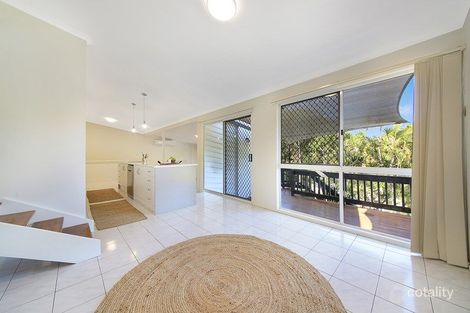 Property photo of 124 Plateau Crescent Carrara QLD 4211