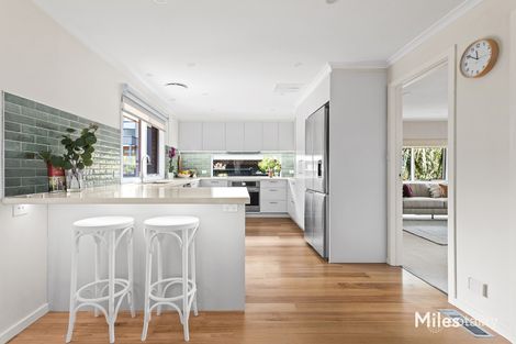 Property photo of 22 Banyule Road Rosanna VIC 3084
