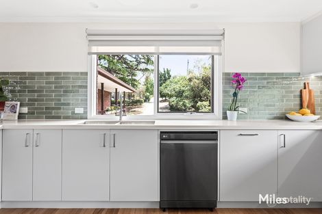 Property photo of 22 Banyule Road Rosanna VIC 3084