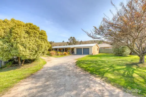 Property photo of 26 Service Street Porepunkah VIC 3740