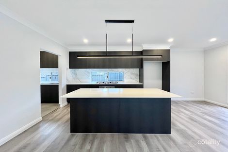Property photo of 48 Cassio Way Rosemeadow NSW 2560