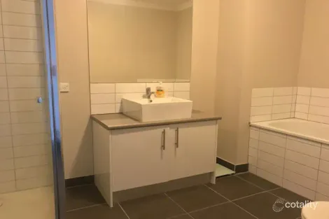 Property photo of 3 Jumbuck Circuit Wollert VIC 3750