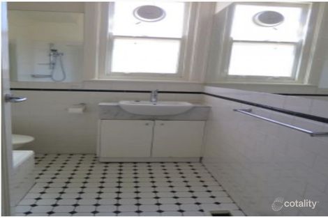 Property photo of 2/7 Ormsby Grove Toorak VIC 3142