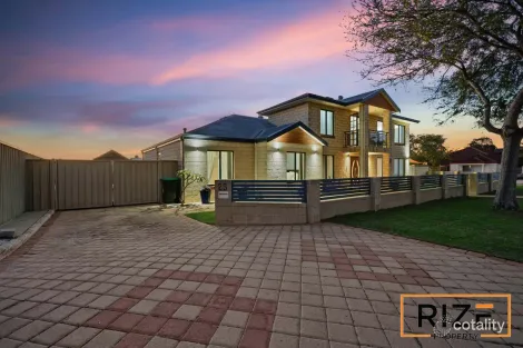 Property photo of 25 Strathalbyn Loop Carramar WA 6031