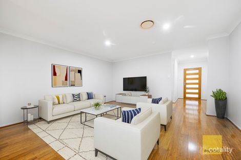 Property photo of 4 Coventry Crescent Denham Court NSW 2565