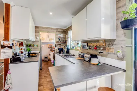 Property photo of 91 Moreton Terrace Beachmere QLD 4510