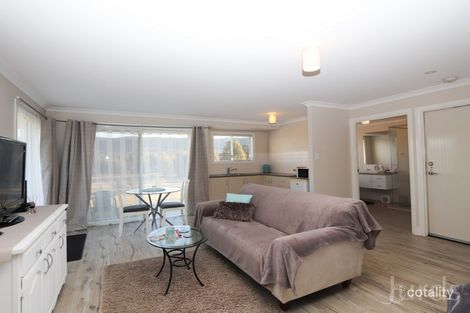 Property photo of 38 Third Avenue Millfield NSW 2325