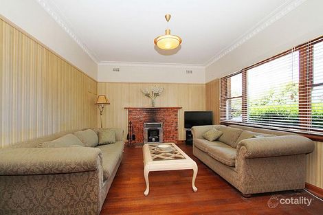 Property photo of 34 Hobbs Crescent Reservoir VIC 3073