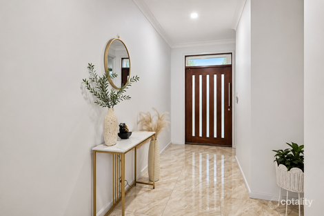 Property photo of 50 Hilltop Circuit Pallara QLD 4110