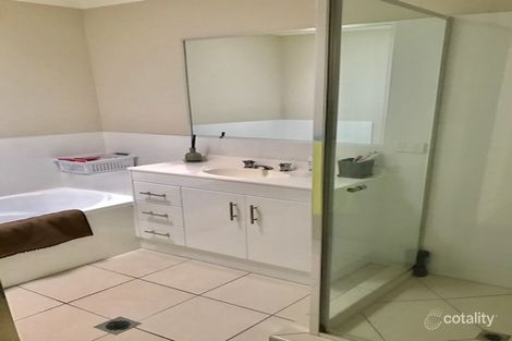 Property photo of 1/84 Wunburra Circle Pacific Pines QLD 4211