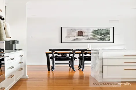 Property photo of 6 Gleeson Drive Bundoora VIC 3083