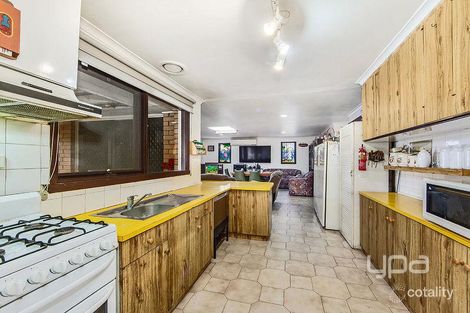 Property photo of 15 Sandra Street Kings Park VIC 3021