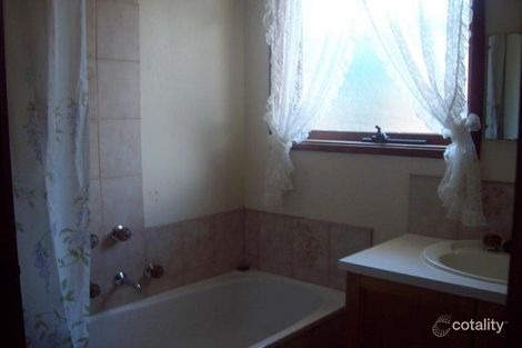 Property photo of 14 Bradshaw Street Frankston VIC 3199