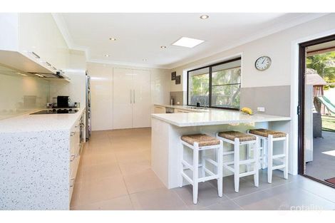 Property photo of 54 Parkes Drive Helensvale QLD 4212