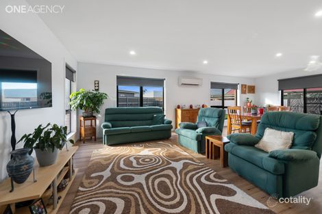 Property photo of 28 The Avenue Latrobe TAS 7307