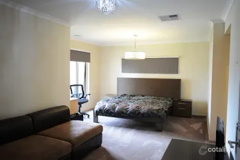 Property photo of 5 Ivory Avenue Point Cook VIC 3030