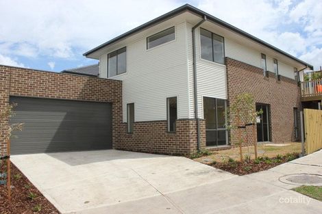 Property photo of 11 Valley Park Boulevard Westmeadows VIC 3049