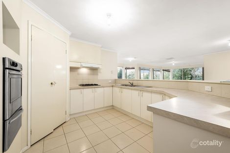 Property photo of 20 Woolnough Drive Mill Park VIC 3082