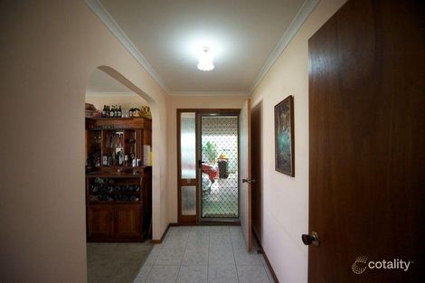 Property photo of 3 Edinburgh Circuit West Wodonga VIC 3690