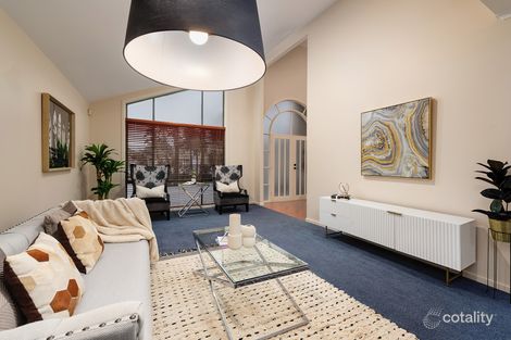 Property photo of 16 Redgum Court Mill Park VIC 3082