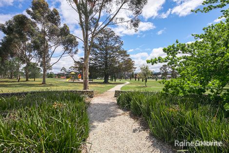 Property photo of 27 The Avenue Sunbury VIC 3429